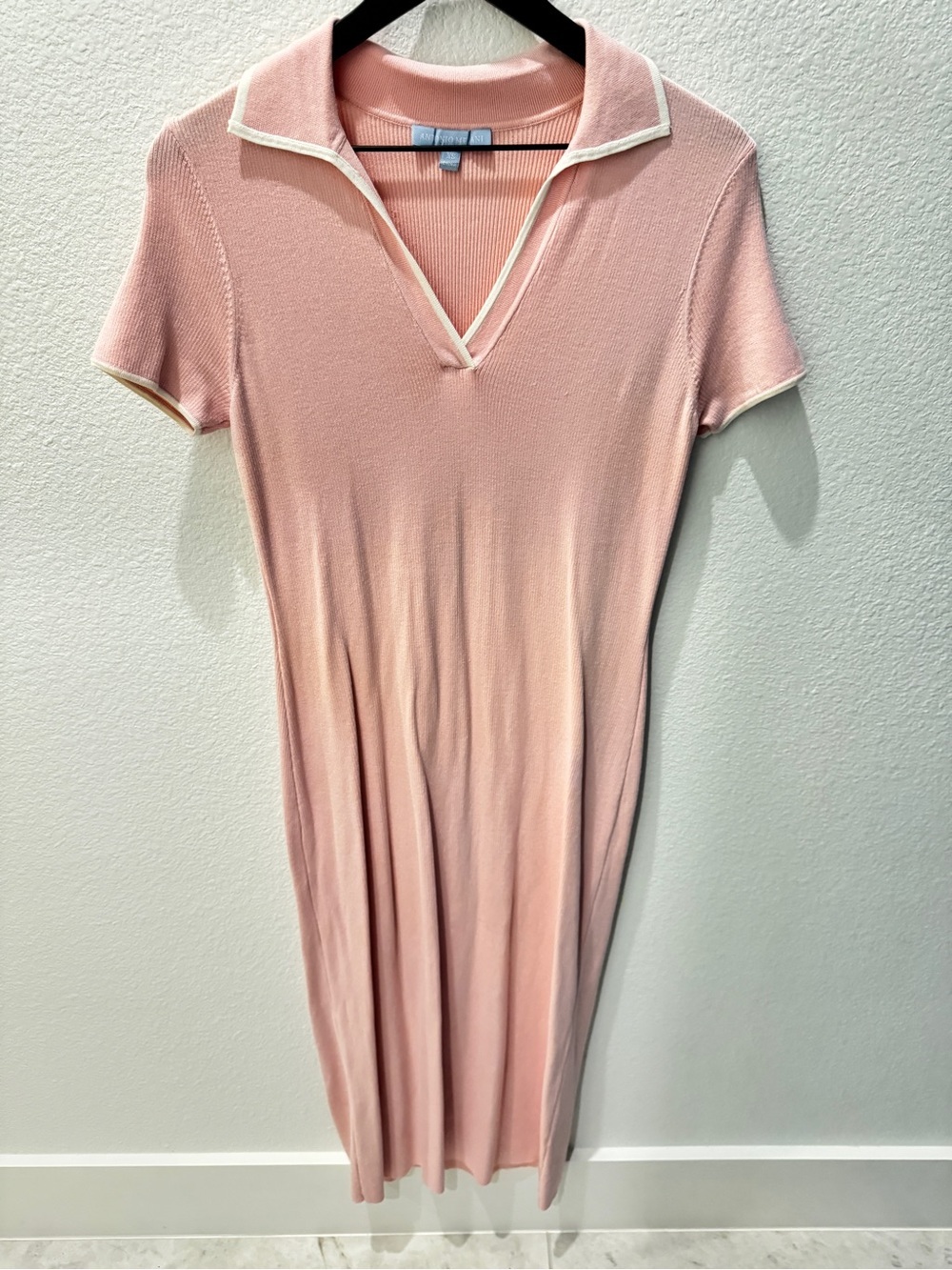 Antonio Melani
Ribbed V-Neck Collar Short Sleeve Shift Maxi Dress - Picture 5 of 7